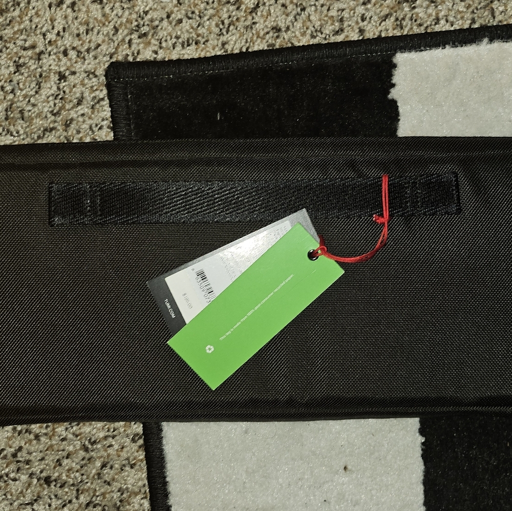 Tumi keyboard case NWT - Picture 2 of 6